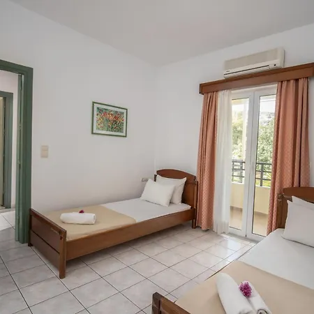 Aparthotel Astir