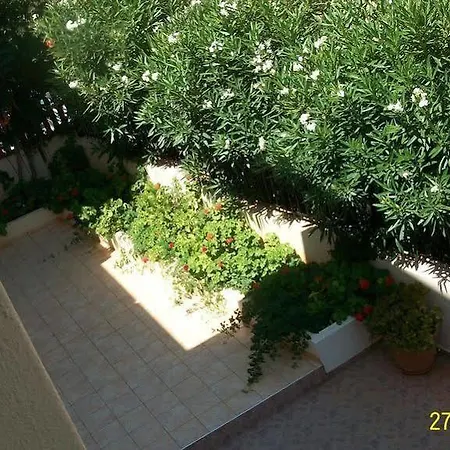 Astir 3*